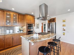 1989 Oakview Dr, Oakland CA 94602