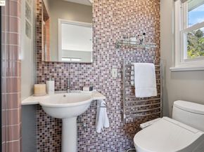 1989 Oakview Dr, Oakland CA 94602