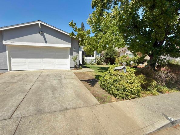 1865 Premier Pl, Concord CA 94520