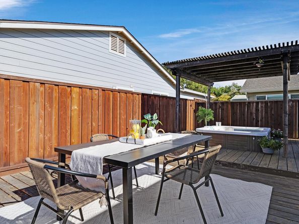 1815 Pine St, Livermore CA 94551
