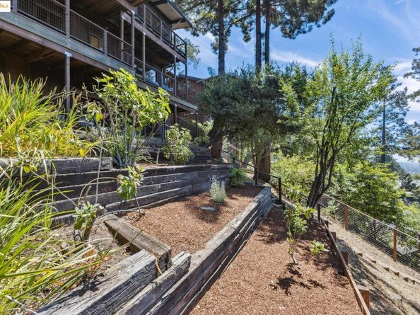 5 Maybeck Twin Dr, Berkeley CA 94708