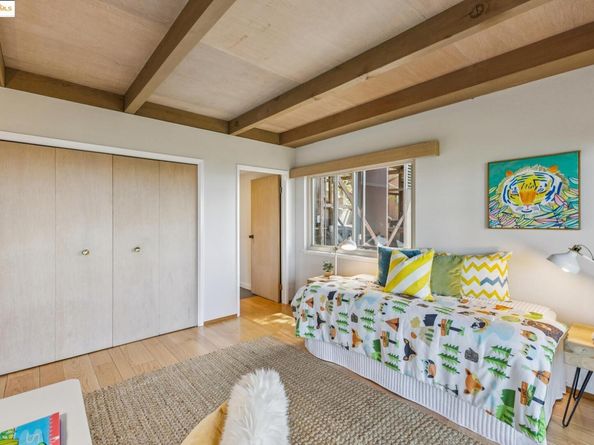 5 Maybeck Twin Dr, Berkeley CA 94708