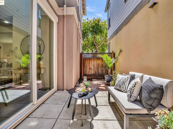 1623 Fortmann Way, Alameda CA 94501