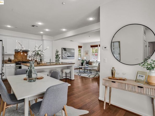 1623 Fortmann Way, Alameda CA 94501