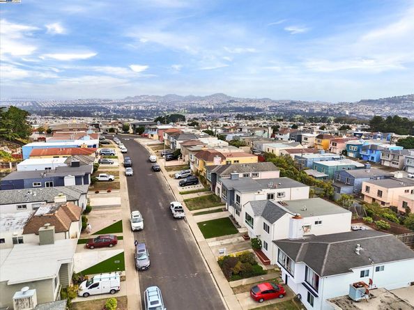 153 Morningside Dr, Daly City CA 94015