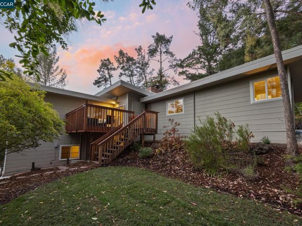 1530 Reliez Valley Rd, Lafayette CA 94549