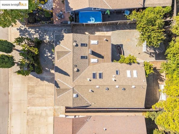 2075 Lakewood Dr, San Jose CA 95132