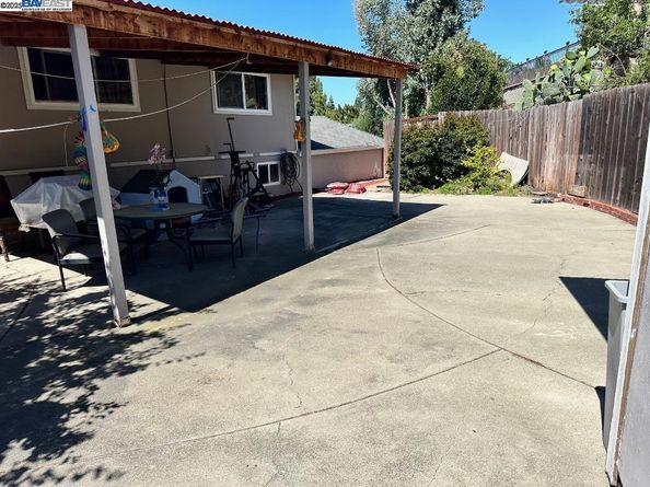 208 Appian Way, Union City CA 94587
