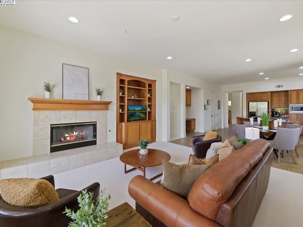 3043 Picholine Dr, Livermore CA 94550
