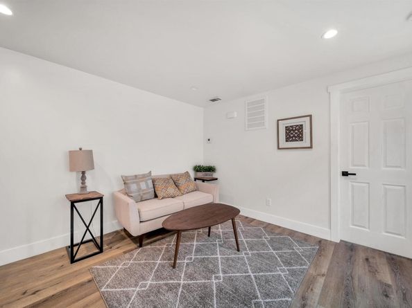 3031 Logan St, Oakland CA 94601