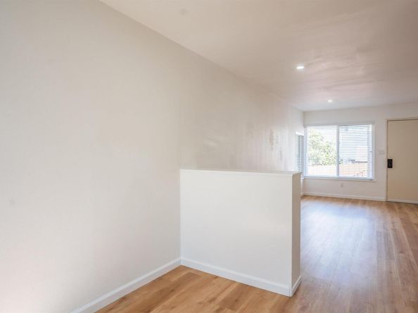 3086 Capp St, Oakland CA 94602