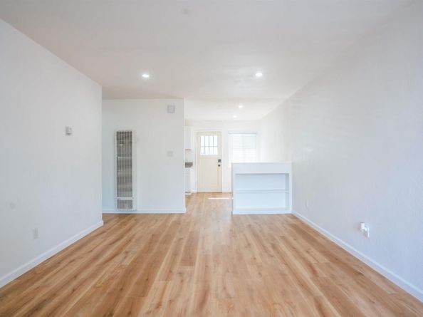 3086 Capp St, Oakland CA 94602