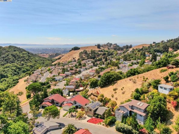 3430 Eureka Ct, Hayward CA 94542
