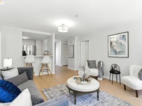 555 10th Street 201, Oakland CA 94607