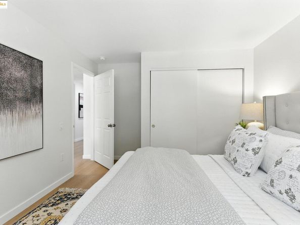 555 10th Street 201, Oakland CA 94607