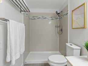555 10th Street 201, Oakland CA 94607