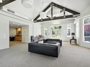 555 10th Street 201, Oakland CA 94607