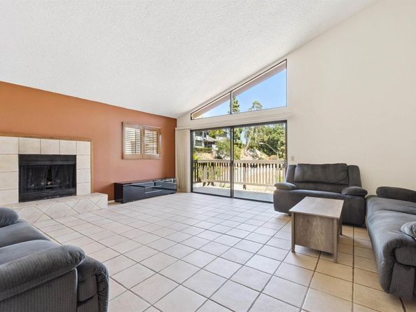 3065 Paddington Rd, Glendale CA 91206