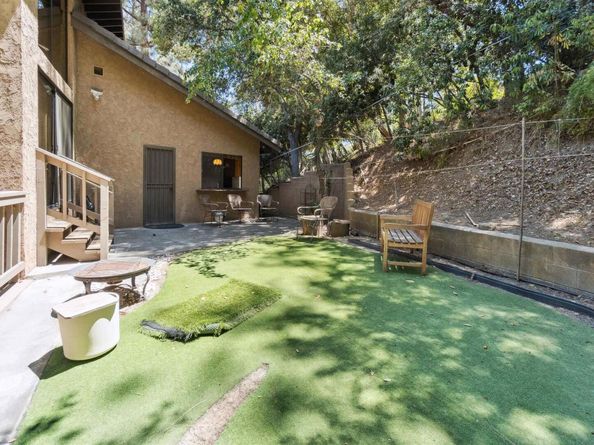 3065 Paddington Rd, Glendale CA 91206