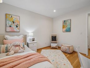 196 Glenwood Glade, Oakland CA 94611