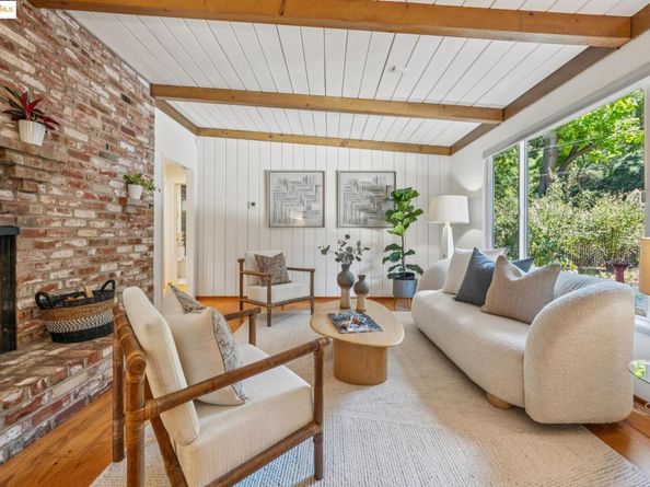 196 Glenwood Glade, Oakland CA 94611