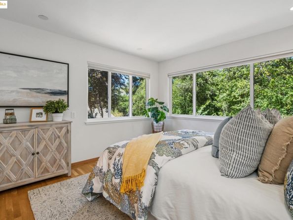 196 Glenwood Glade, Oakland CA 94611