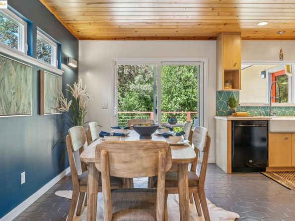 196 Glenwood Glade, Oakland CA 94611