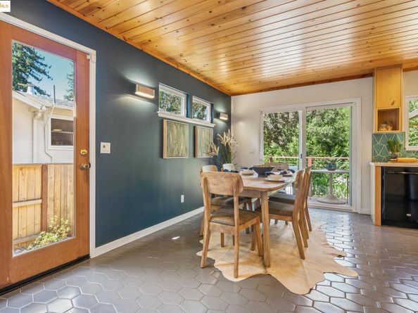 196 Glenwood Glade, Oakland CA 94611