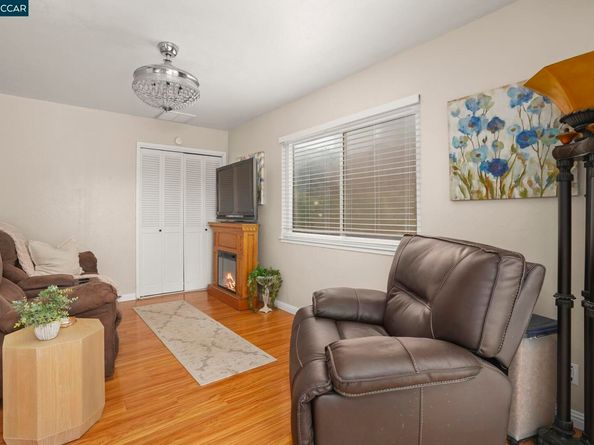 2279 Saint George Dr, Concord CA 94520