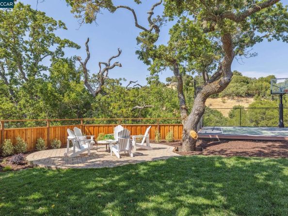 561 Morecroft Road, Lafayette CA 94549