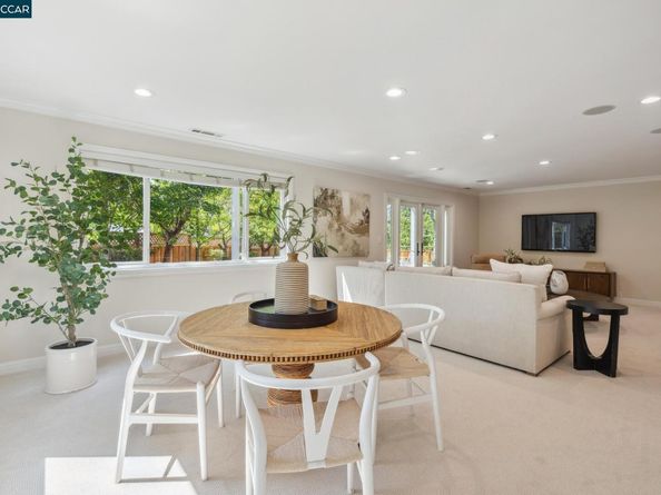 561 Morecroft Road, Lafayette CA 94549