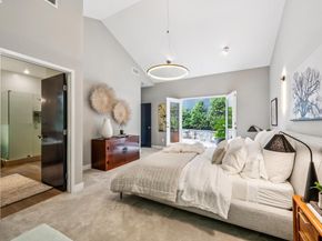 2005 Tunnel Road, Oakland CA 94611
