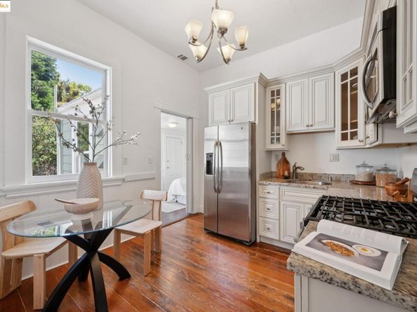 3116 Harrison St, Oakland CA 94611