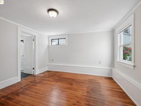 3116 Harrison St, Oakland CA 94611