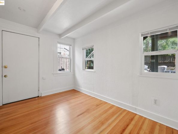 3116 Harrison St, Oakland CA 94611