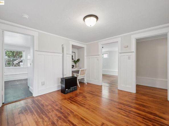 3116 Harrison St, Oakland CA 94611