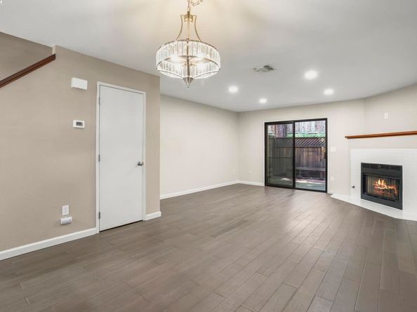 458 Eastgate Ln, Martinez CA 94553
