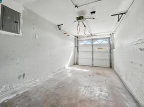 7420 Sunkist Dr, Oakland CA 94605