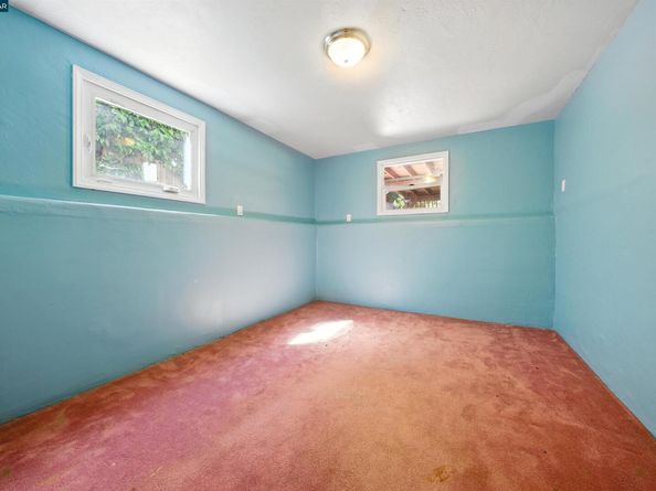 7420 Sunkist Dr, Oakland CA 94605