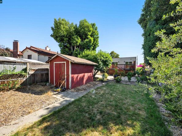 7420 Sunkist Dr, Oakland CA 94605
