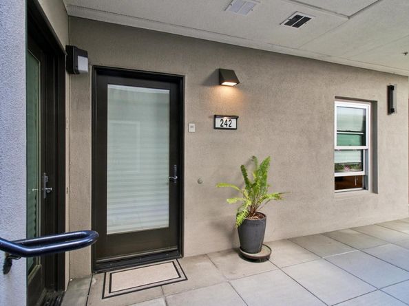 6466 Hollis St 242, Emeryville CA 94608