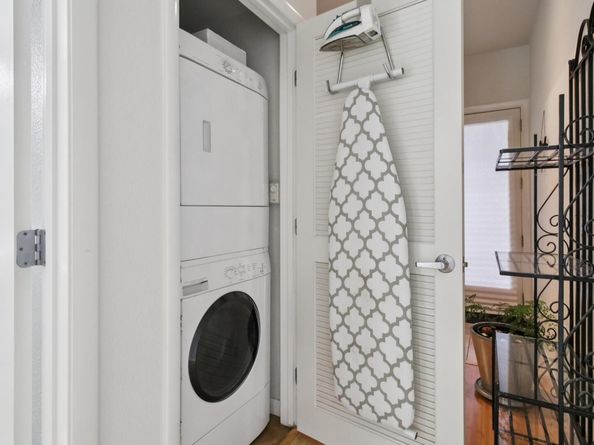 6466 Hollis St 242, Emeryville CA 94608