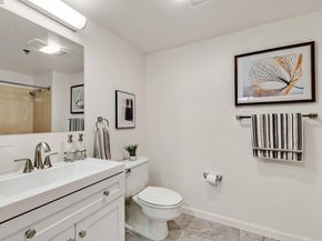 988 Franklin St 312, Oakland CA 94607