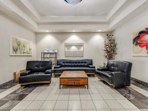 988 Franklin St 312, Oakland CA 94607