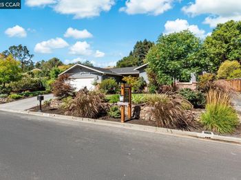 3121 Del Oceano Dr