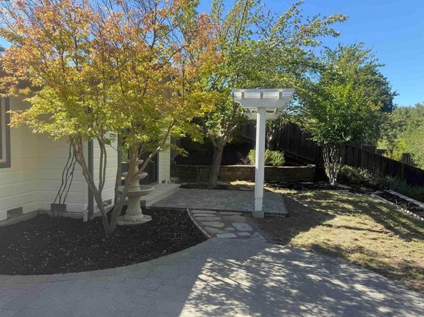 174 Town And Country Dr, Danville CA 94526
