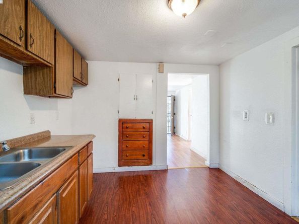 1605 57th Avenue, Oakland CA 94621