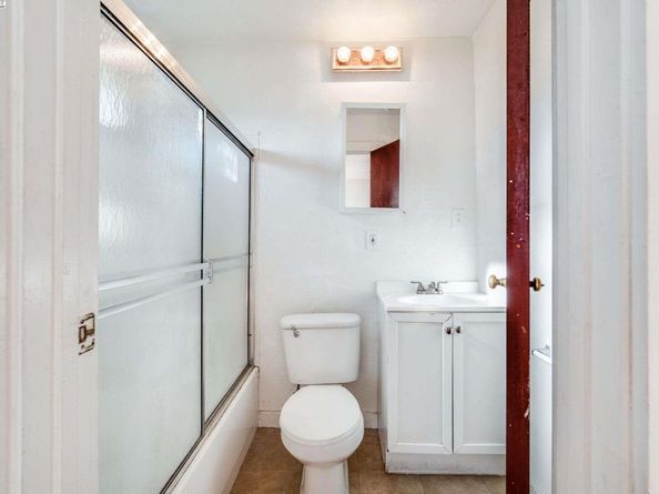 1605 57th Avenue, Oakland CA 94621
