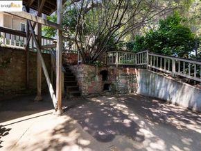 5438 Claremont Avenue, Oakland CA 94618