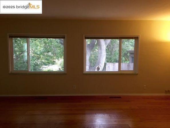 5438 Claremont Avenue, Oakland CA 94618